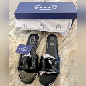 NEW SCOOP Black Patent Slide Sandals for Women Size 8